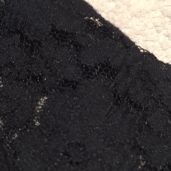 Hollister very dark navy blue top - Picture 5 of 5